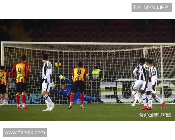 欧联杯激战多特蒙德与切尔西战成平局争议判罚引发全场热议