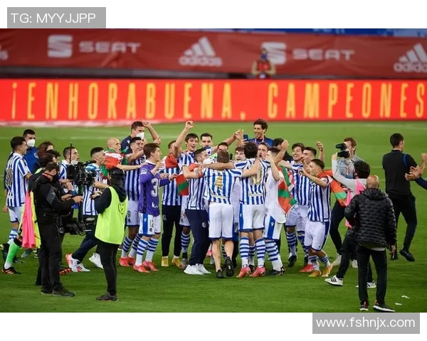 国王杯波尔图与莱比锡激战成平乌龙球瞬间点燃全场激情