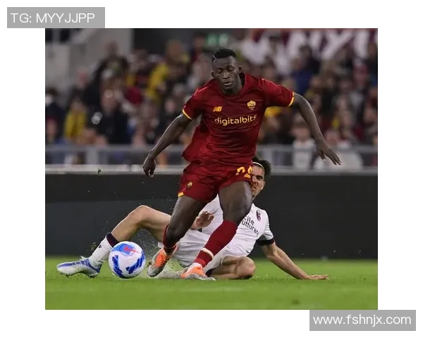 意甲焦点战：AC米兰逆转曼联乌龙球成关键瞬间战术解析