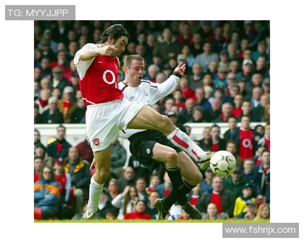 足总杯激战利物浦与巴萨握手言和帽子戏法引发争议判罚风波